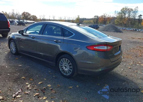 2013 Ford Fusion Hybrid Se z USA, uszkodzony, nr VIN 3FA6P0LU6DR379831